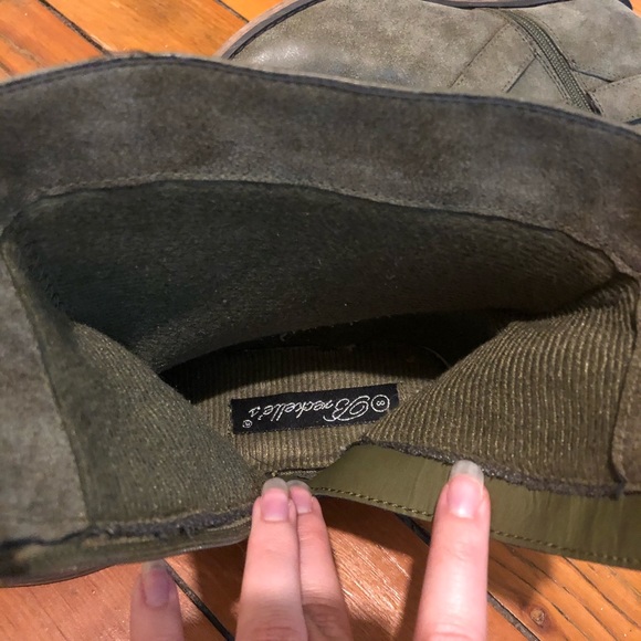 Boots - Picture 7 of 7